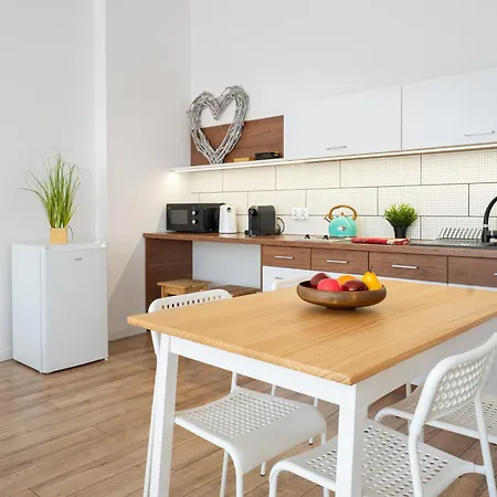 Modern Jednosci Center - Properunit * Breslavia