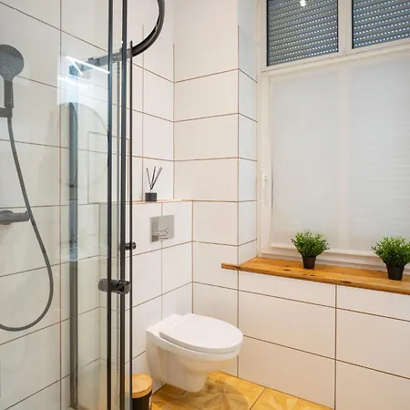 Modern Jednosci Center - Properunit * فروتسواف